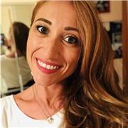 Laureata in Lingue Straniere con 15 di residenza in Inghilterra impartisce lezioni private di inglese